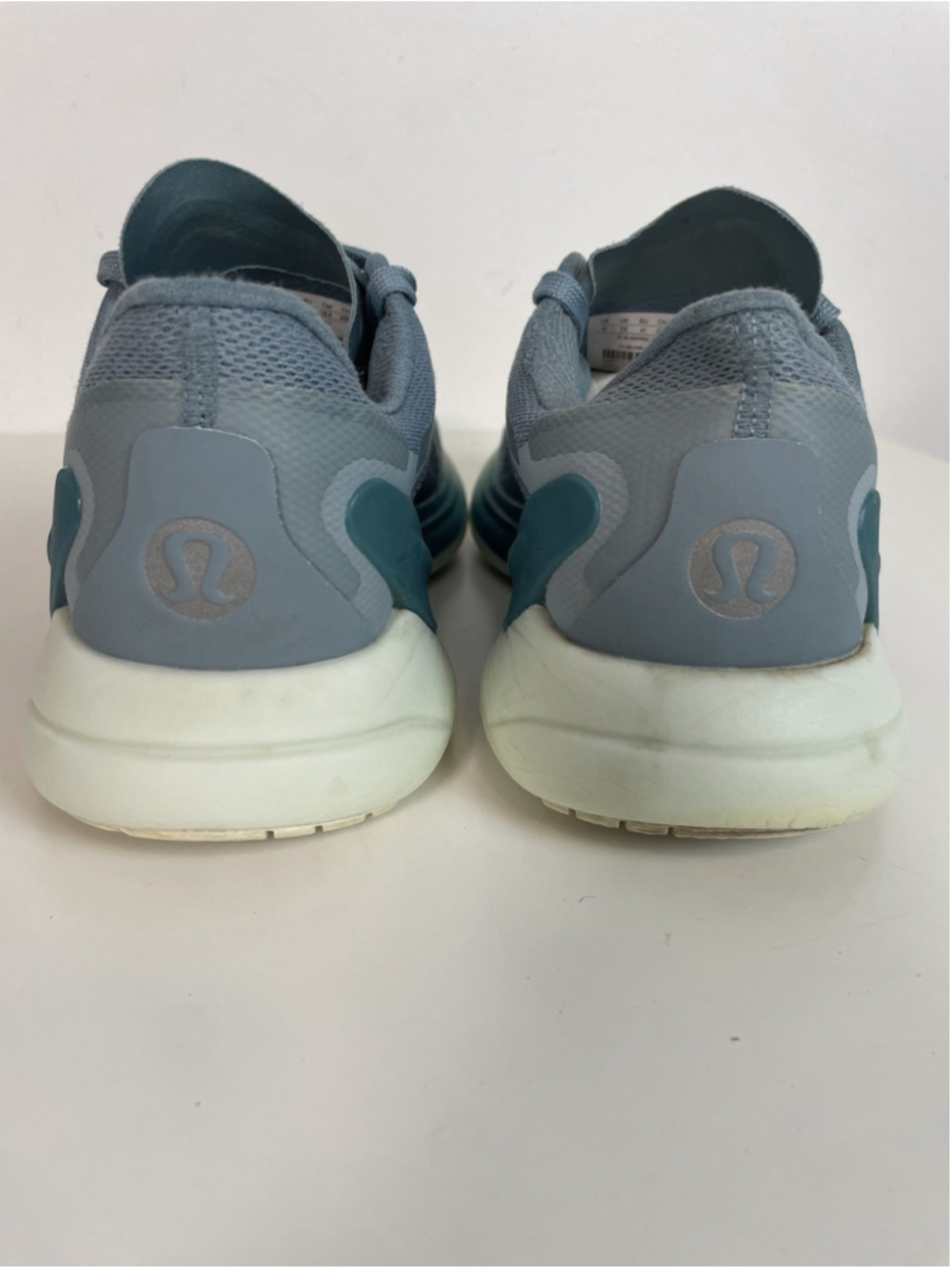 Lululemon Blissfeel Run 2 Women’s 9 Cloud Blue Polar Ice Running Shoes Sneakers - Picture 4 of 12